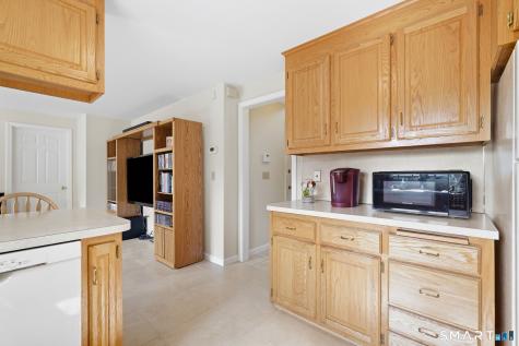 40 Austin Circle South Windsor CT 06074