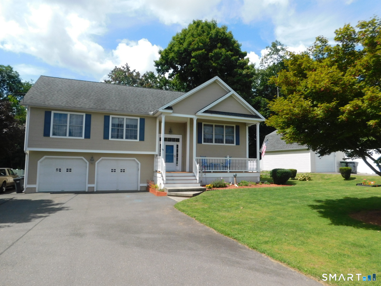 34 Connecticut Avenue Southington CT 06489