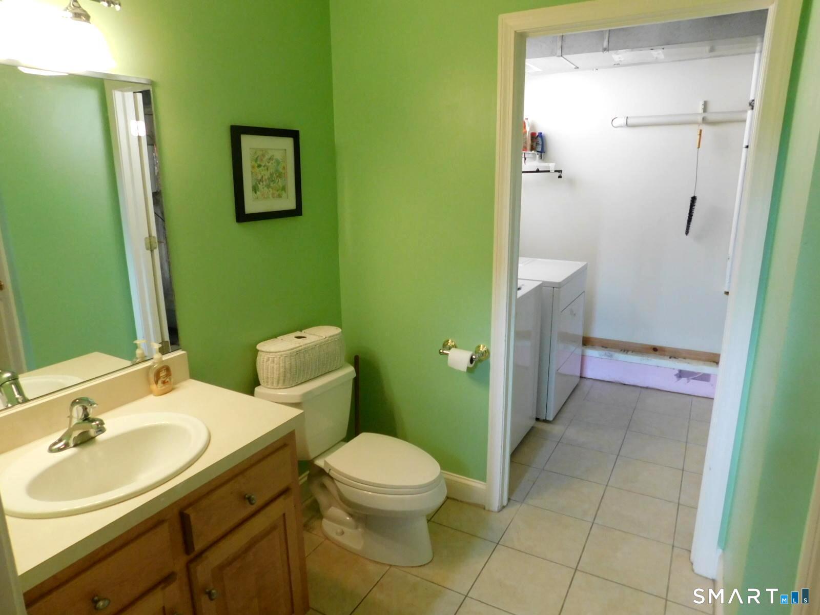 34 Connecticut Avenue Southington CT 06489