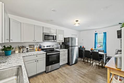 28 Baltic Street Norwich CT 06360