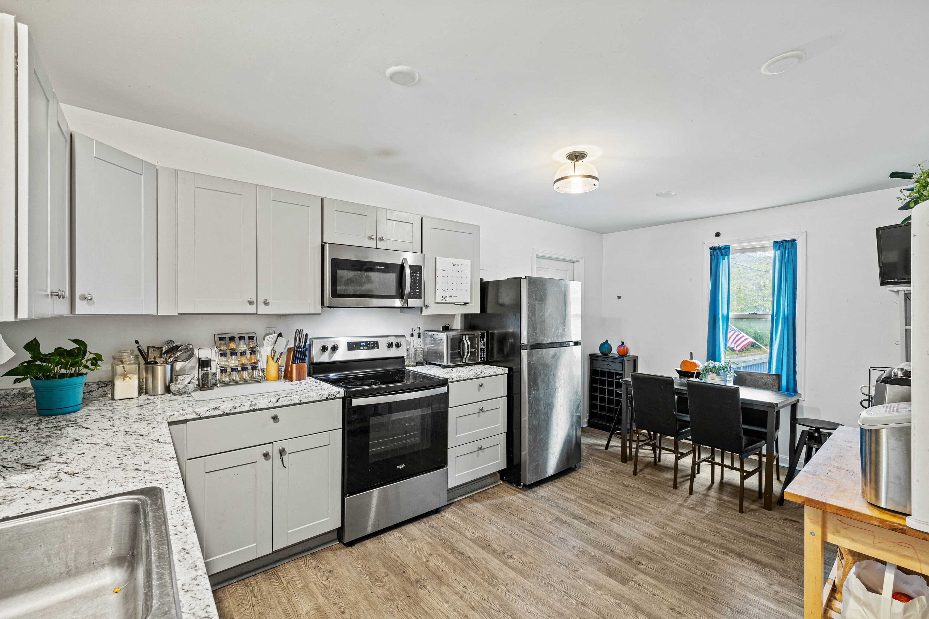 28 Baltic Street Norwich CT 06360