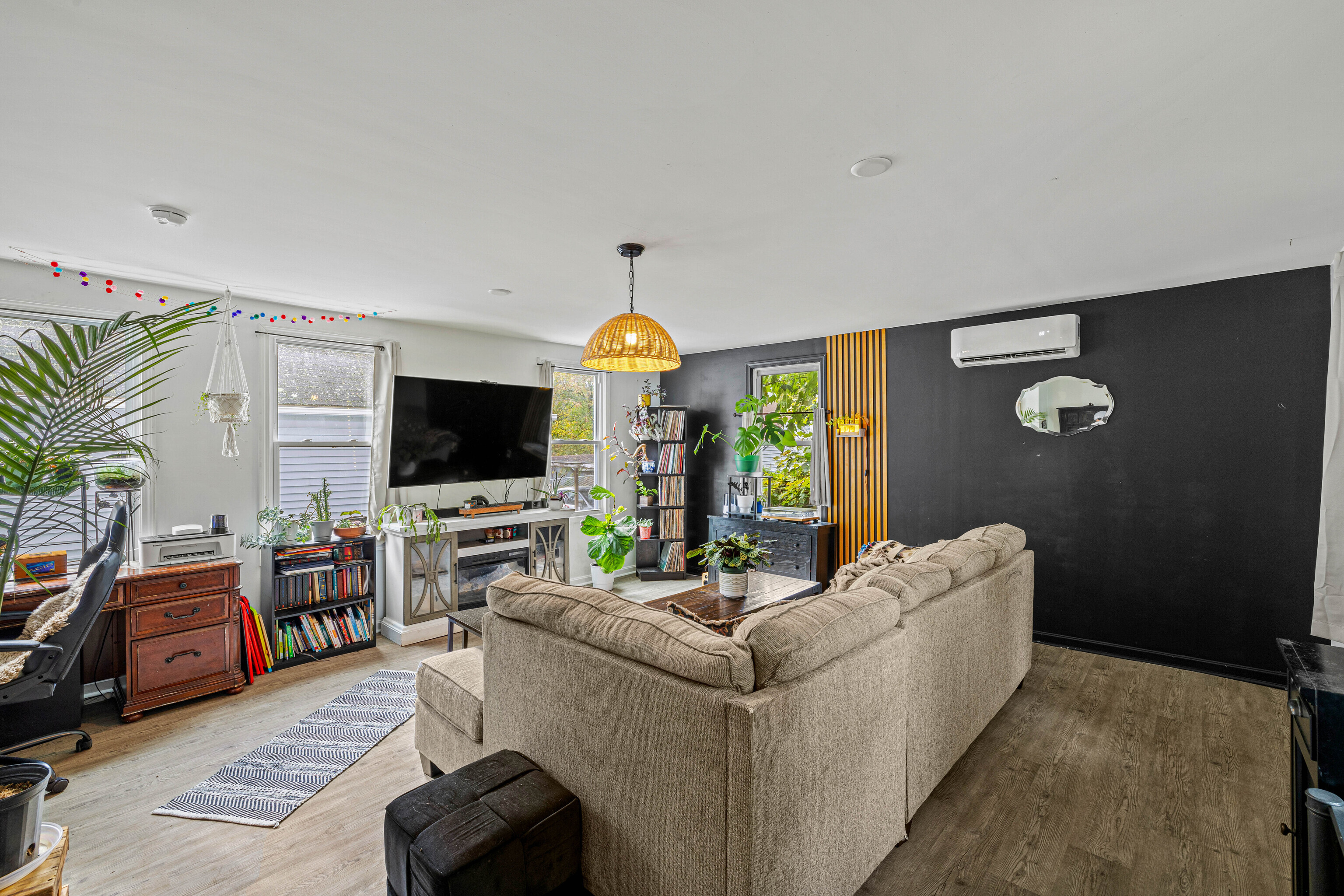 28 Baltic Street Norwich CT 06360