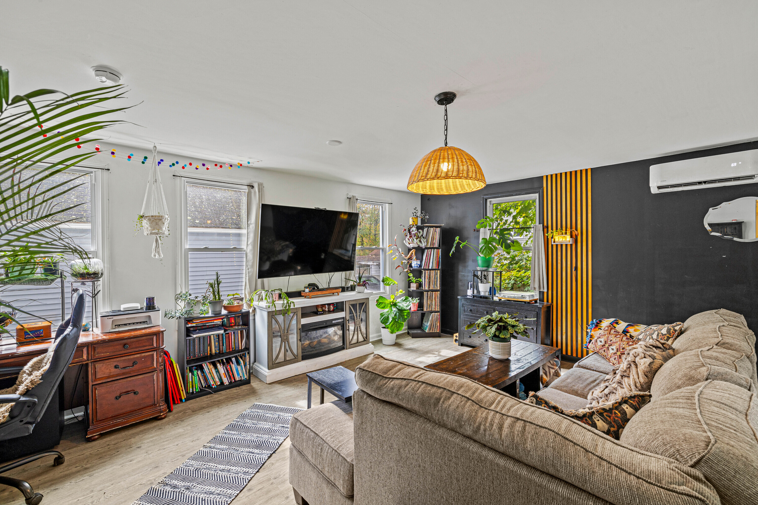 28 Baltic Street Norwich CT 06360