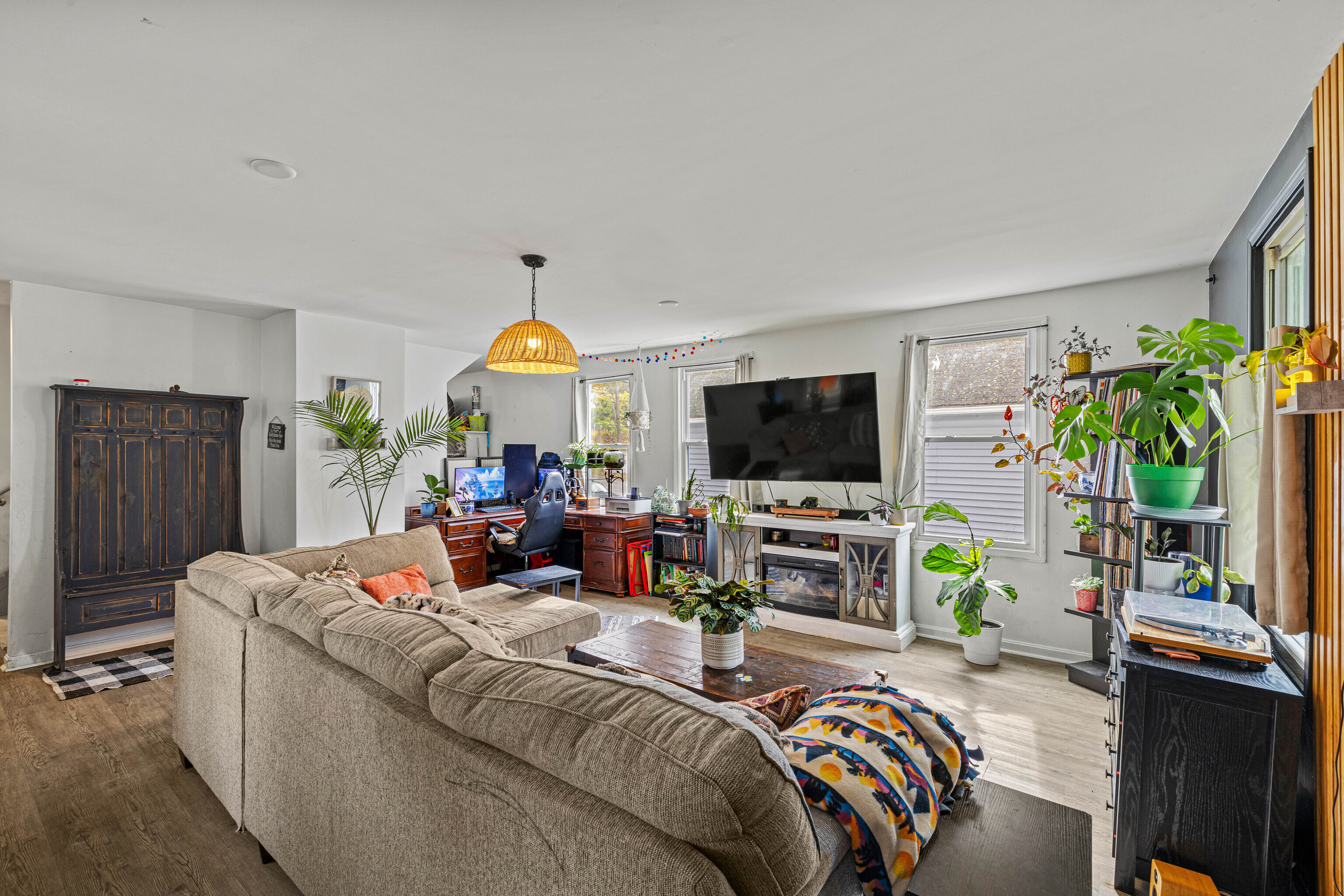 28 Baltic Street Norwich CT 06360