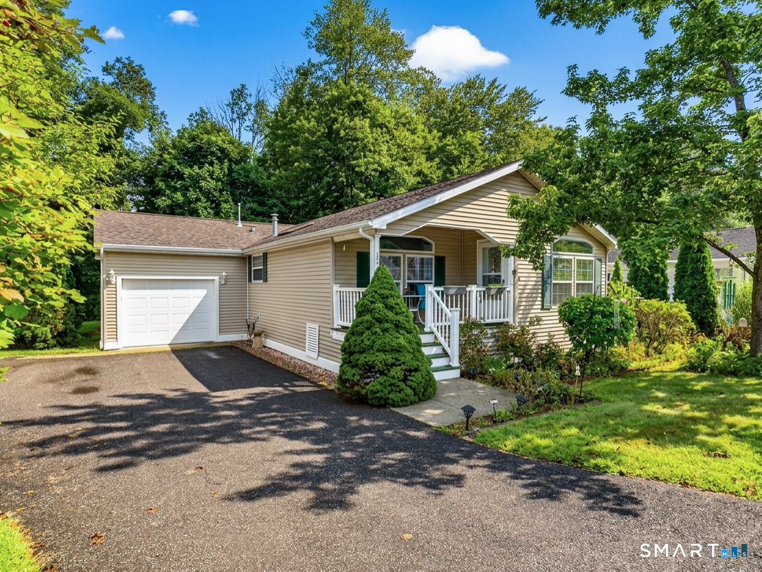 4 Cliff Road Ledyard CT 06339