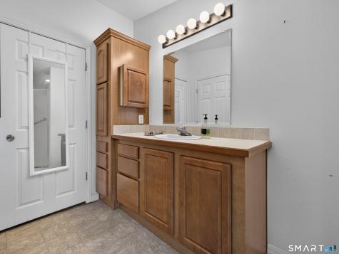 4 Cliff Road Ledyard CT 06339