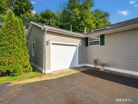 4 Cliff Road Ledyard CT 06339