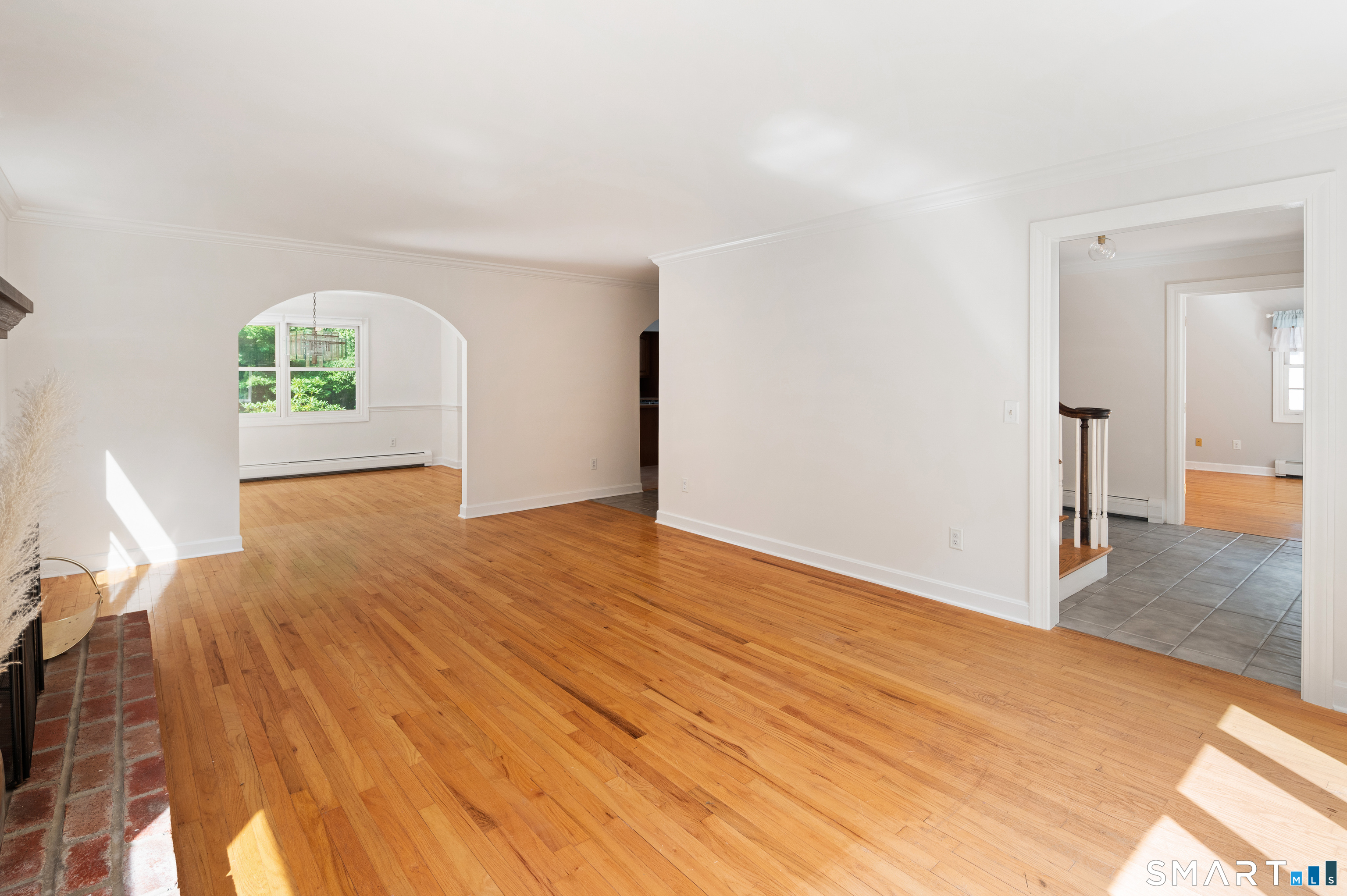 123 Cross Highway Redding CT 06896