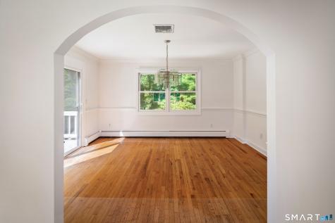 123 Cross Highway Redding CT 06896