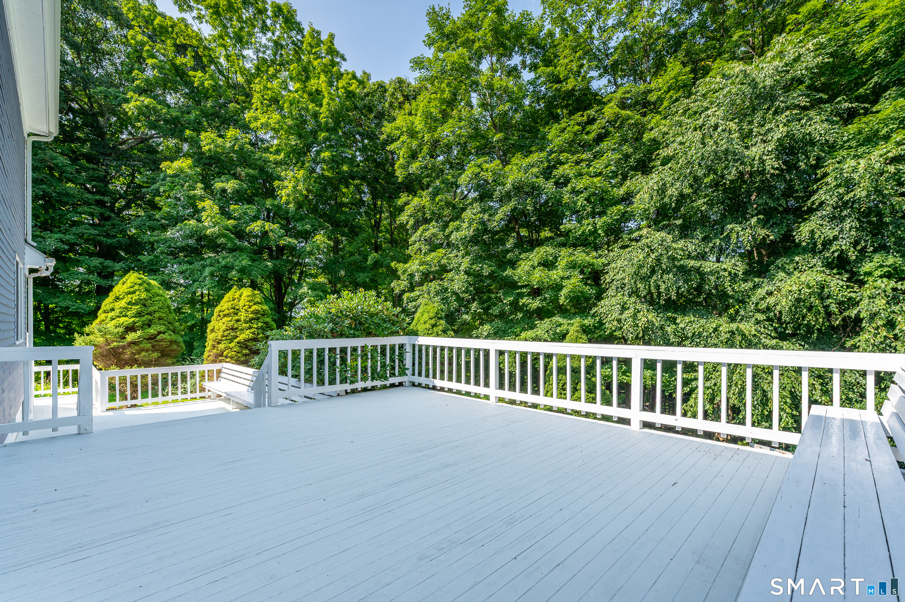 123 Cross Highway Redding CT 06896