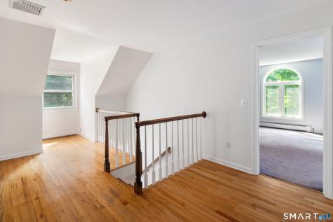 123 Cross Highway Redding CT 06896