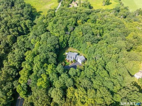 123 Cross Highway Redding CT 06896