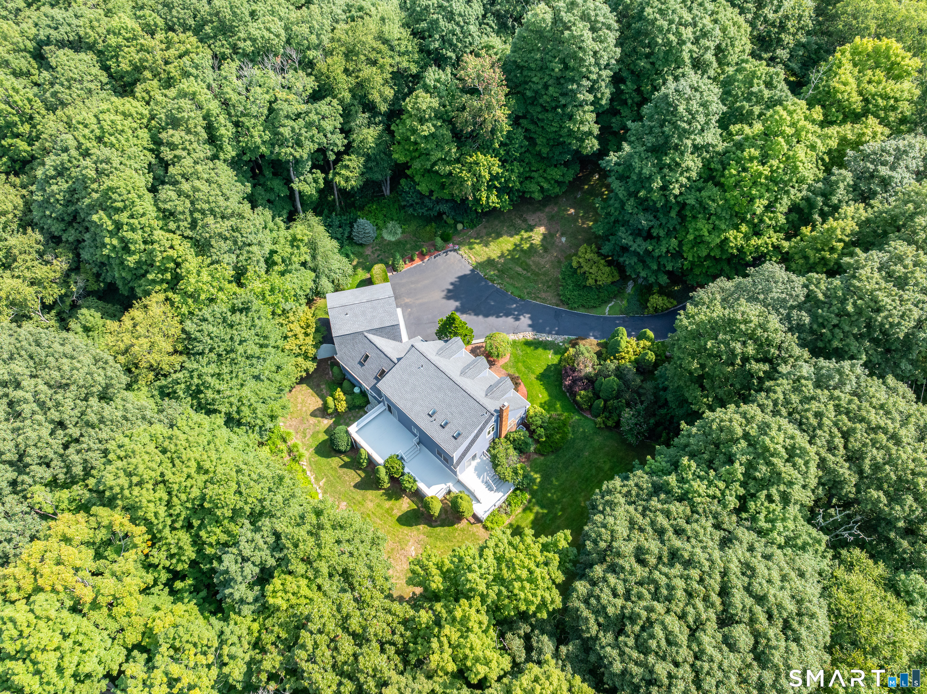 123 Cross Highway Redding CT 06896