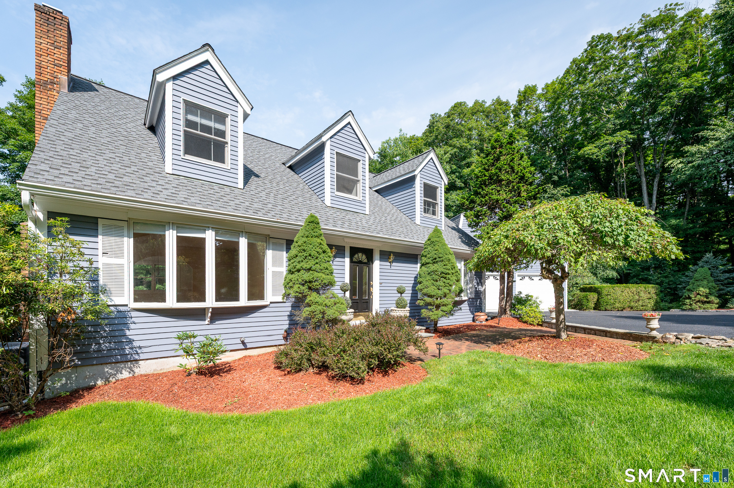 123 Cross Highway Redding CT 06896