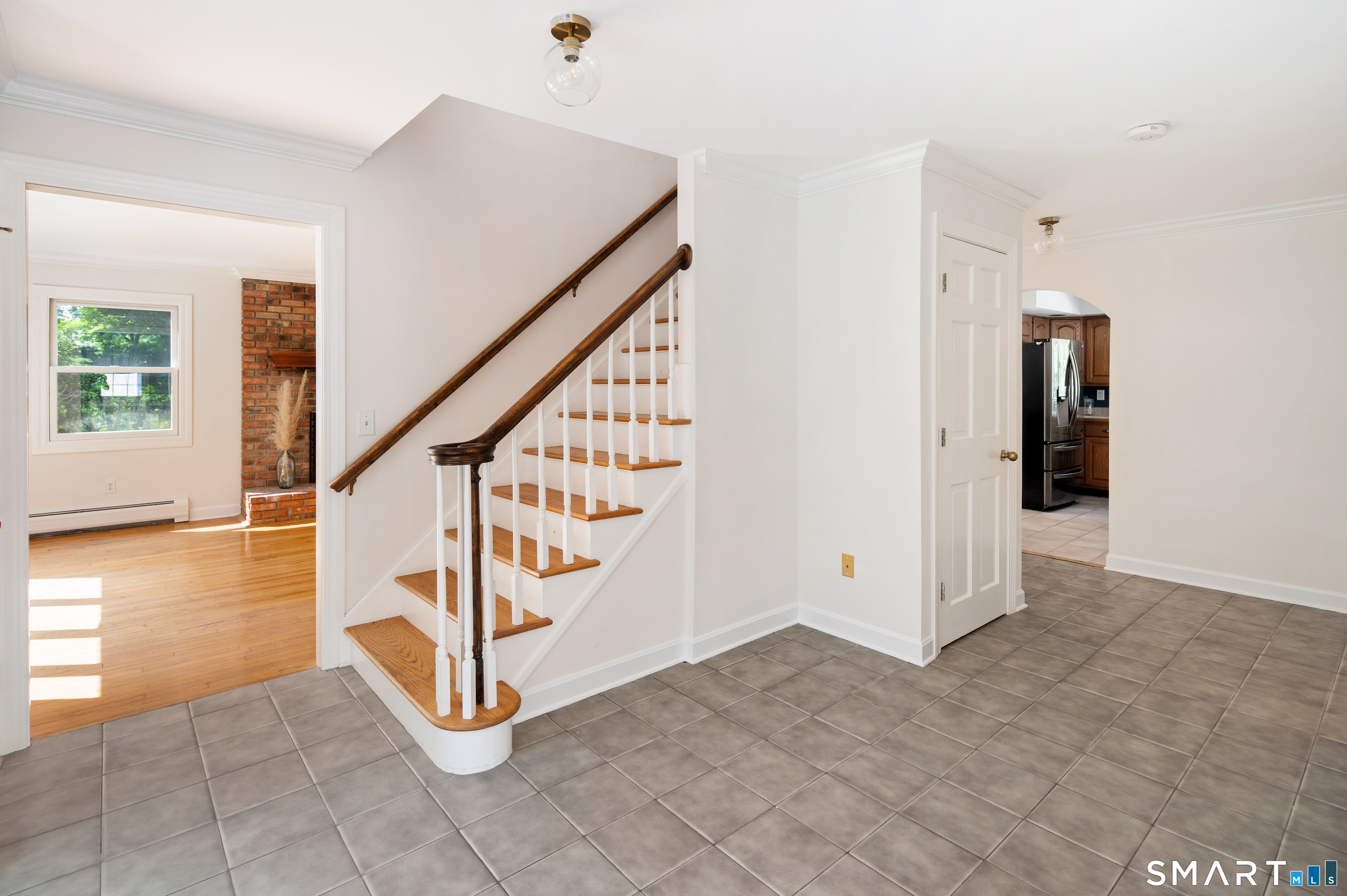 123 Cross Highway Redding CT 06896
