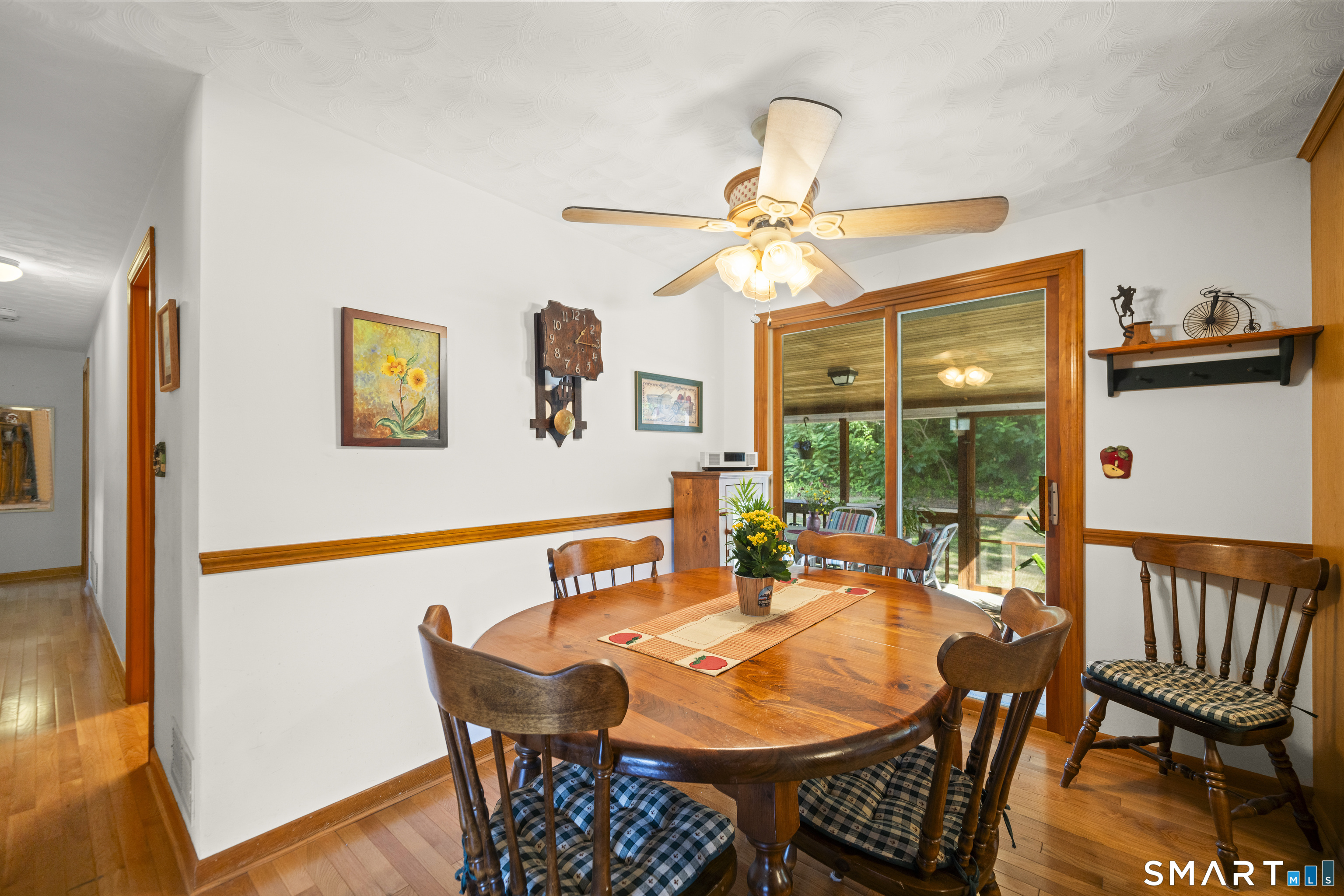 11 Monroe Road Enfield CT 06082