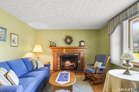 11 Monroe Road Enfield CT 06082