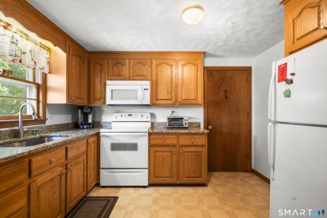 11 Monroe Road Enfield CT 06082