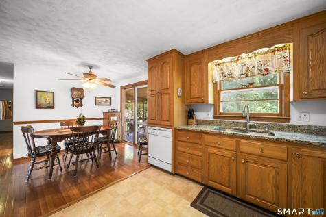 11 Monroe Road Enfield CT 06082