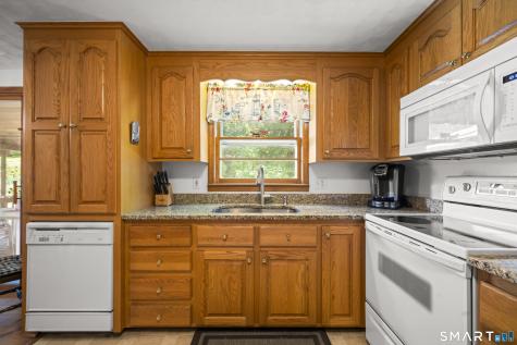 11 Monroe Road Enfield CT 06082