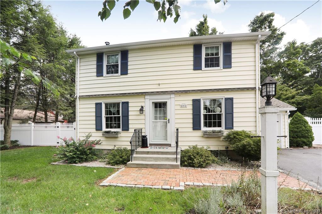 231 Maple Avenue North Haven CT 06473