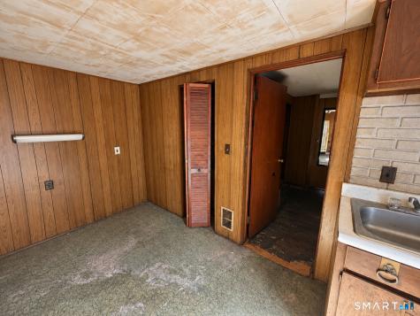 17 Hill Street Milford CT 06460
