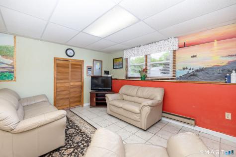 160 Cimarron Road Middletown CT 06457
