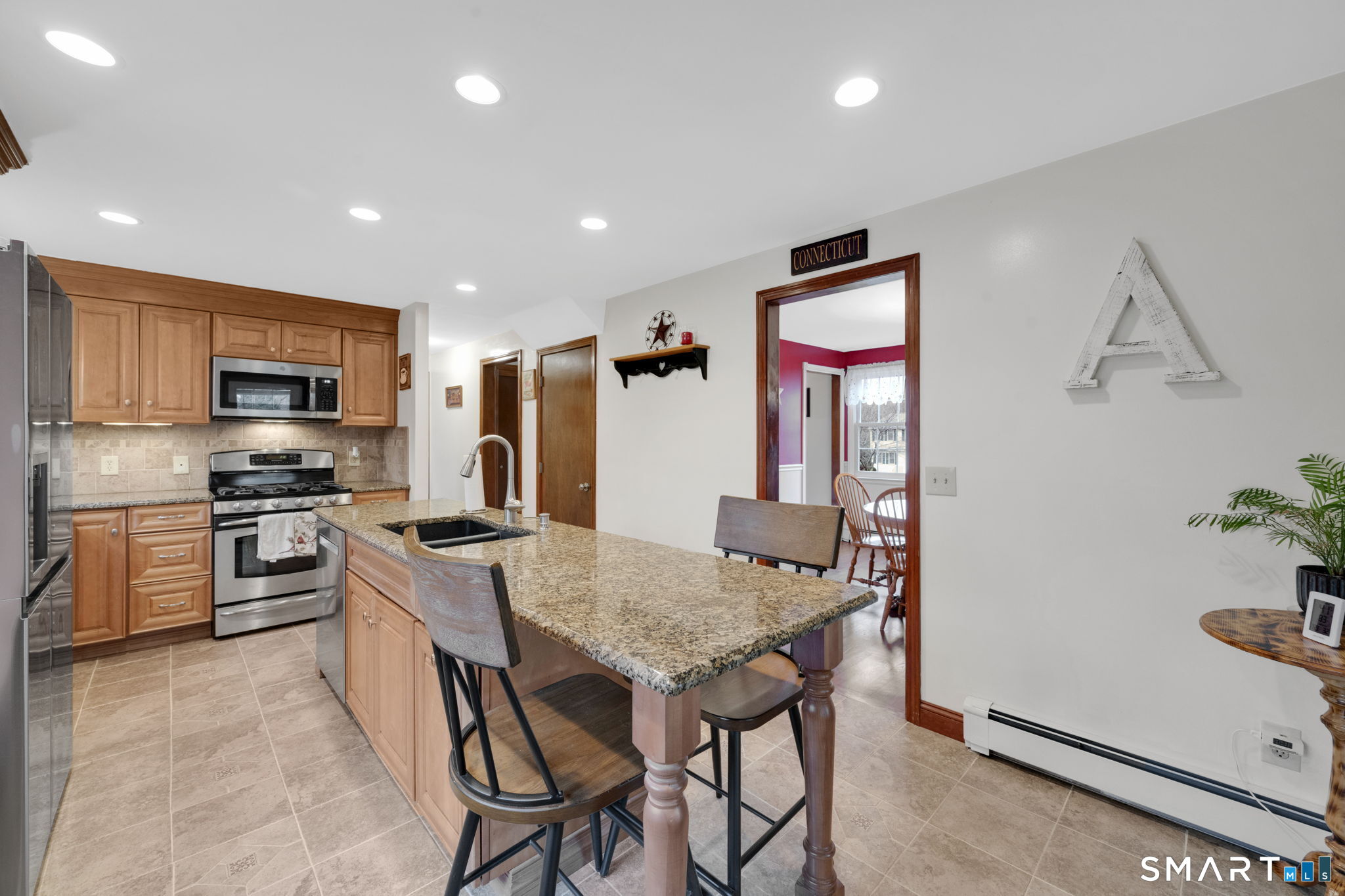 46 Riverside Drive South Windsor CT 06074