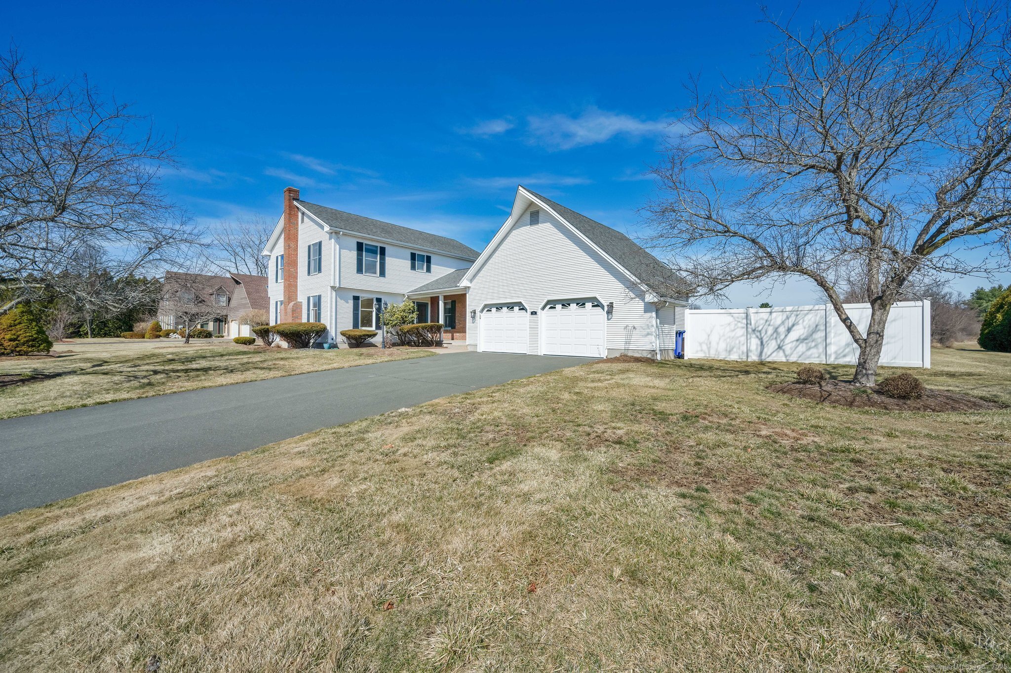 134 Wren Drive Suffield CT 06078