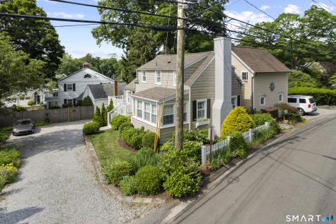 39 Prospect Street Essex CT 06426