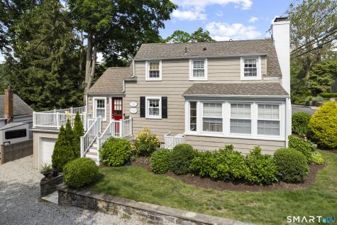 39 Prospect Street Essex CT 06426