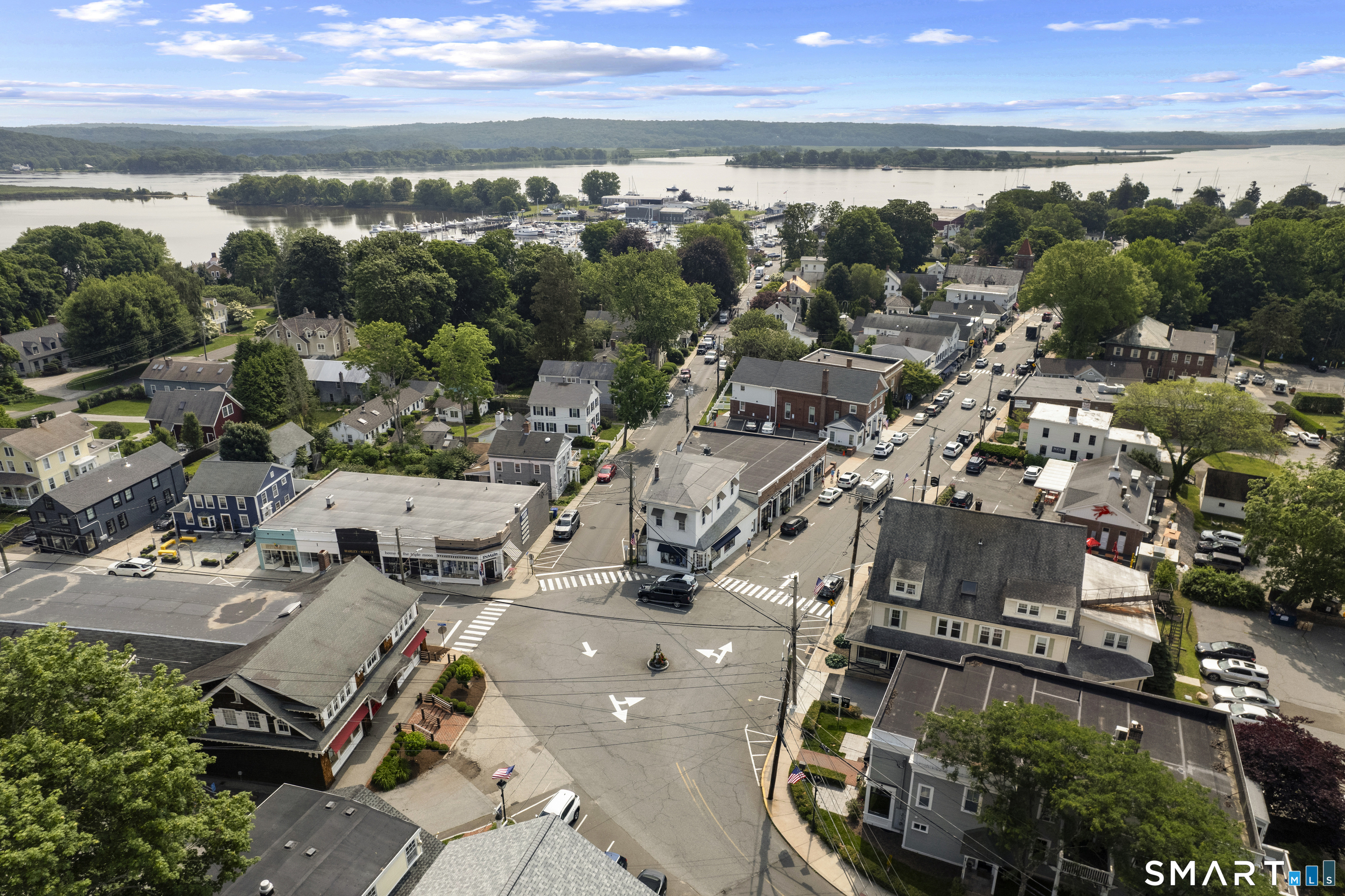 39 Prospect Street Essex CT 06426