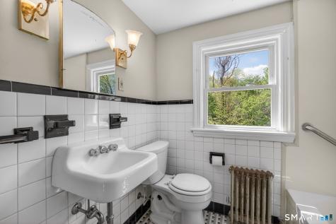 19 High Street Groton CT 06340