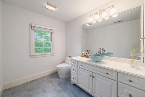 4 Wentworth Drive Newtown CT 06470