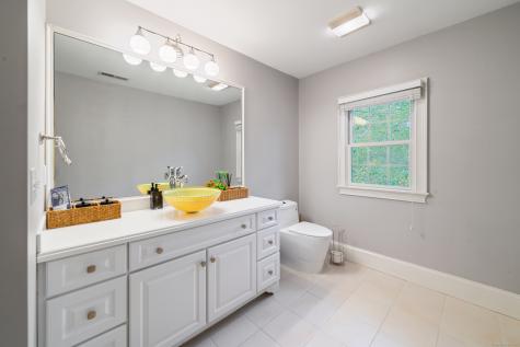 4 Wentworth Drive Newtown CT 06470