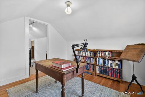 73 Woodlawn Street Hamden CT 06517
