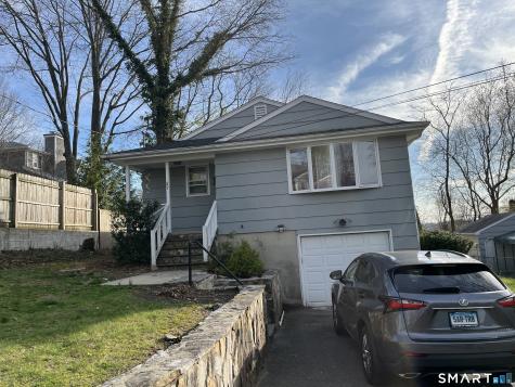 27 Plateau Avenue Bridgeport CT 06606