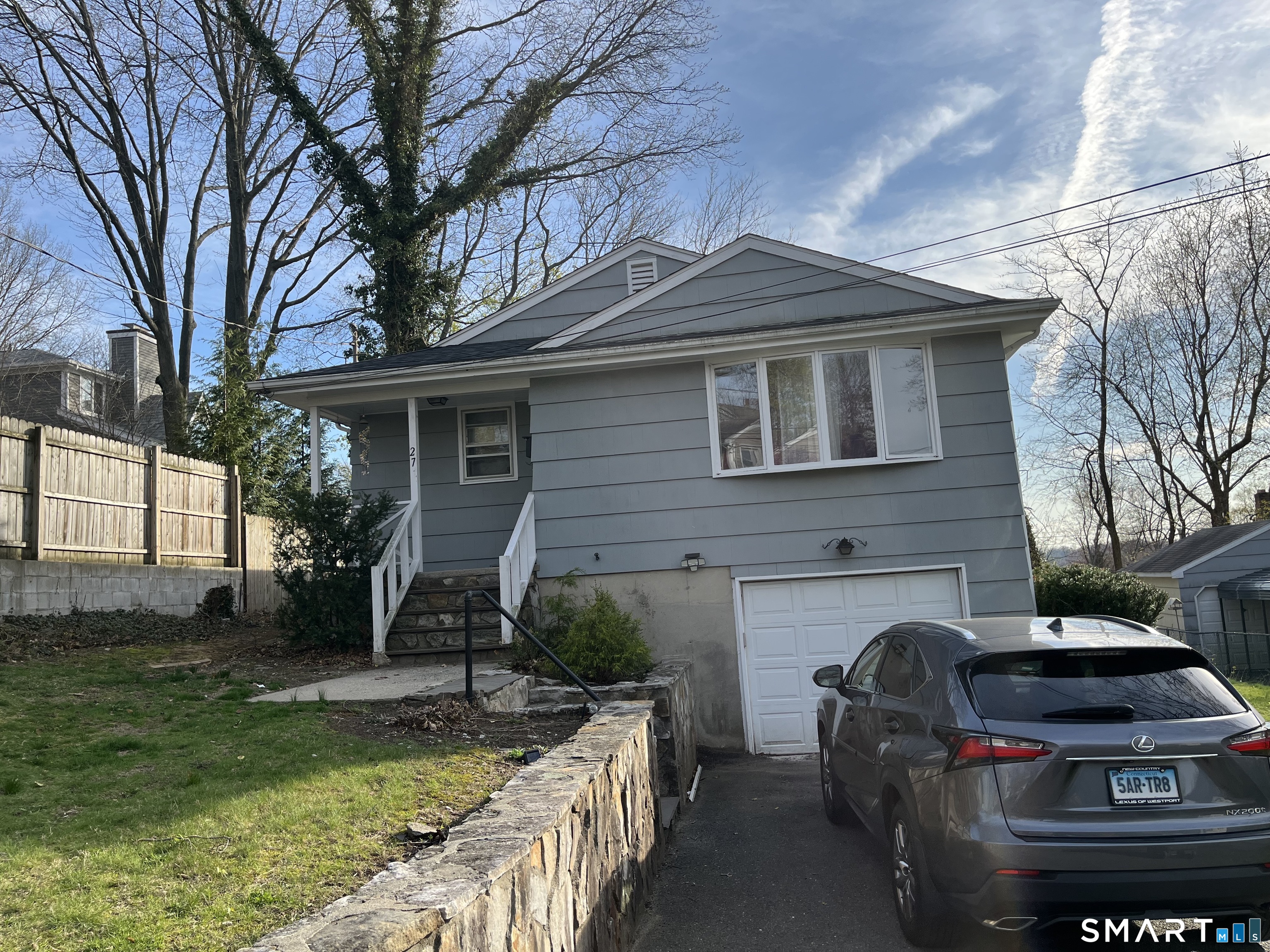 27 Plateau Avenue Bridgeport CT 06606
