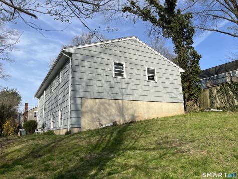 27 Plateau Avenue Bridgeport CT 06606