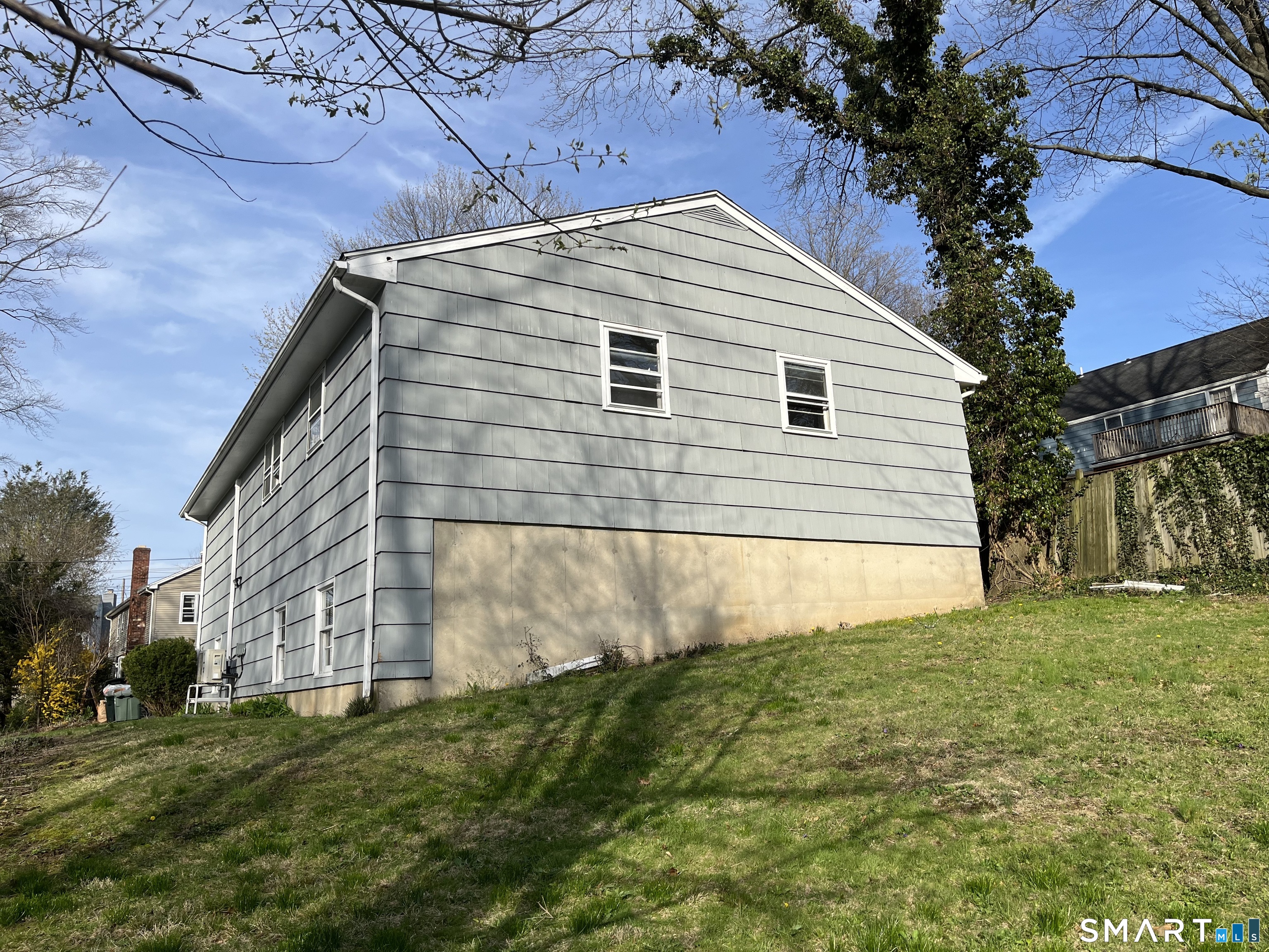 27 Plateau Avenue Bridgeport CT 06606