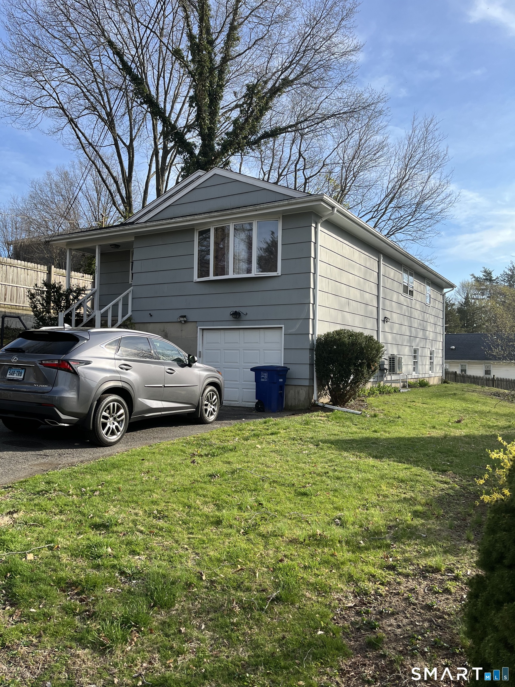 27 Plateau Avenue Bridgeport CT 06606