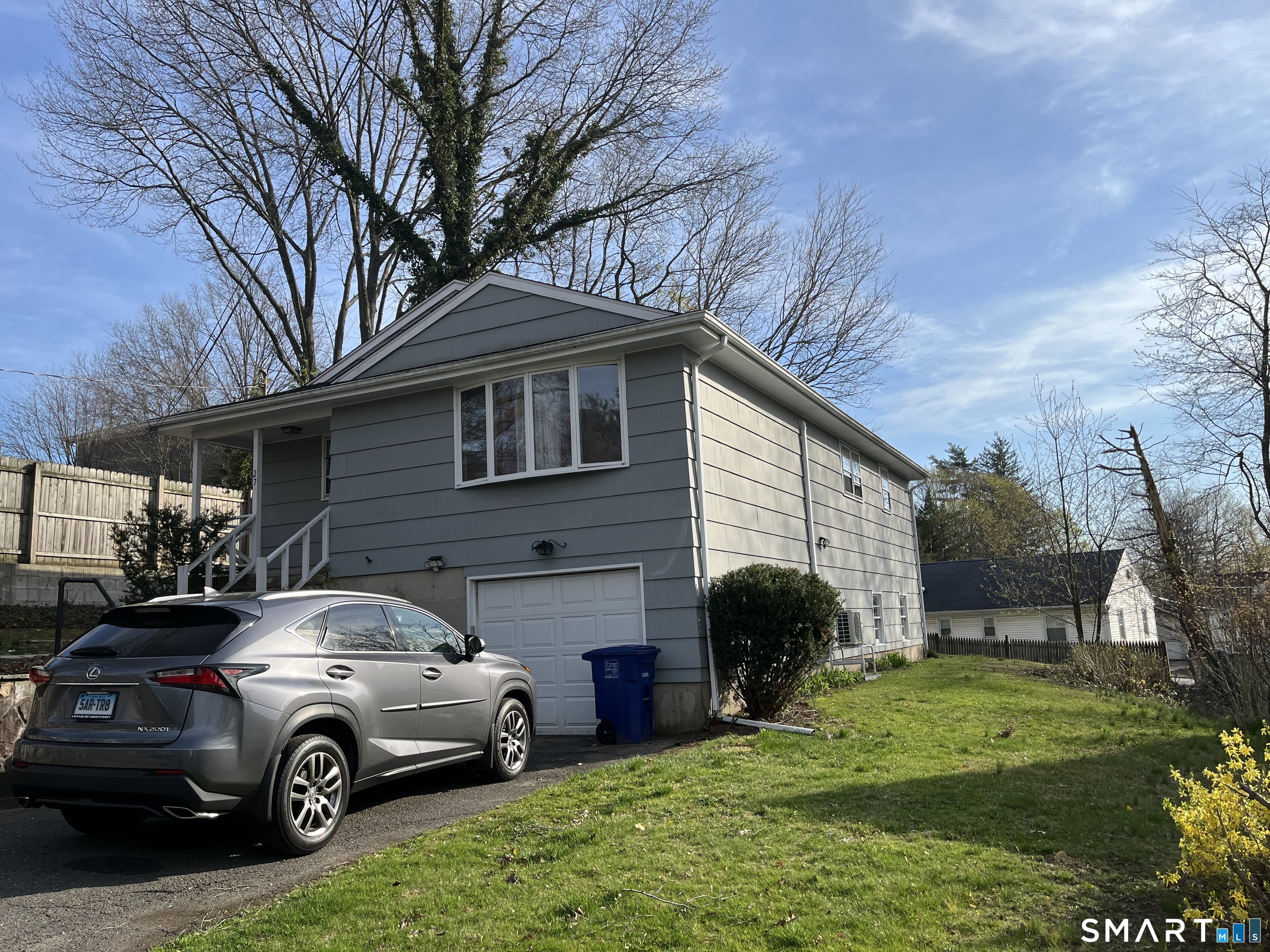 27 Plateau Avenue Bridgeport CT 06606