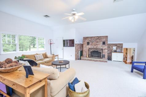 42 Trails End Road Weston CT 06883