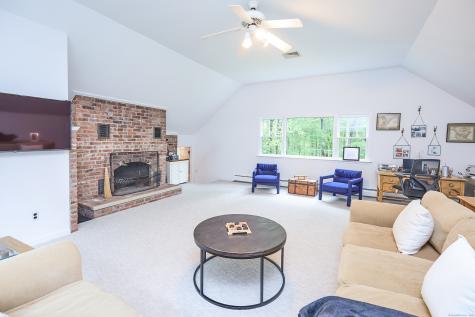 42 Trails End Road Weston CT 06883