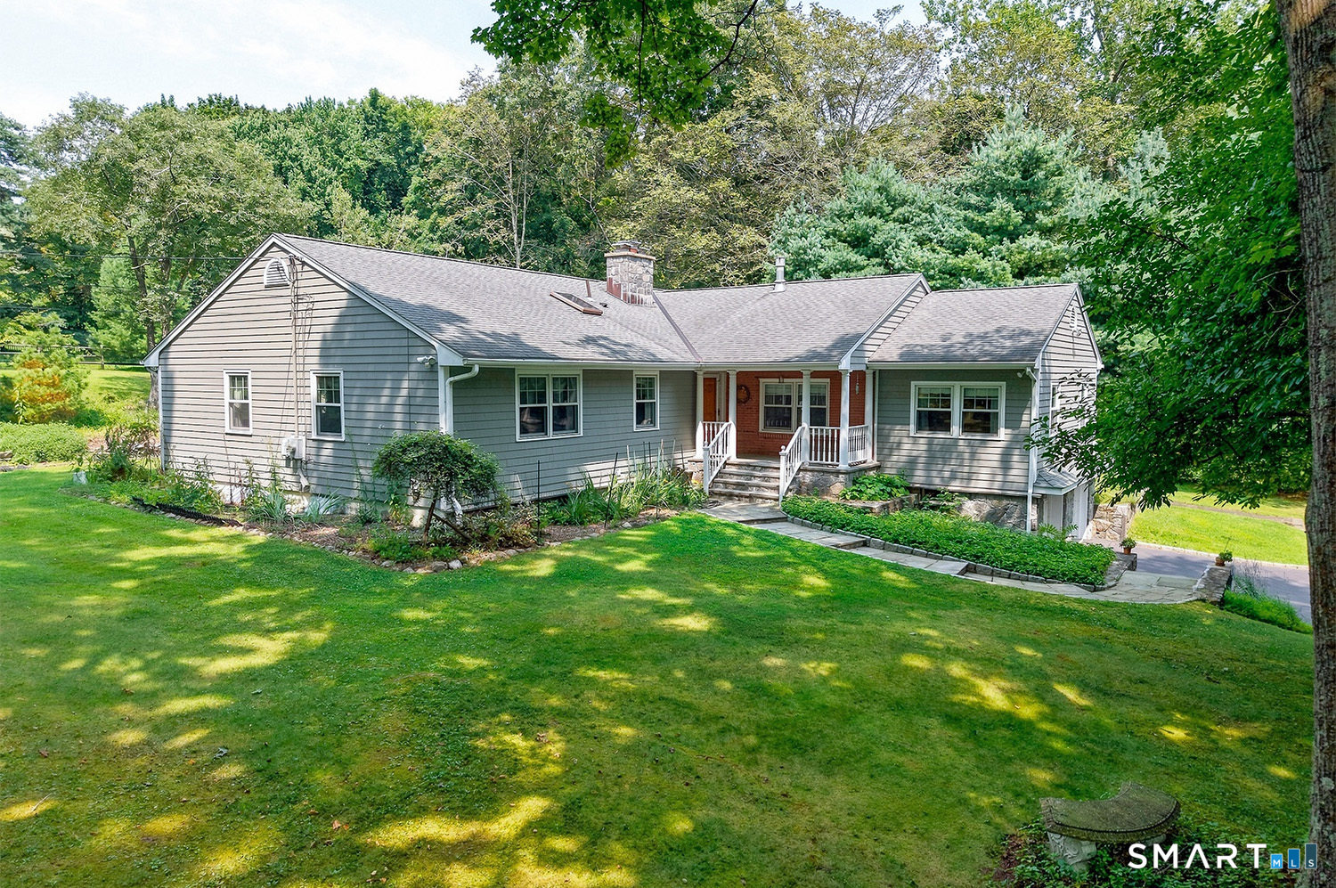 570 Burr Street Fairfield CT 06824