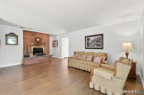 570 Burr Street Fairfield CT 06824