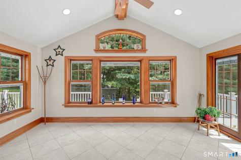570 Burr Street Fairfield CT 06824