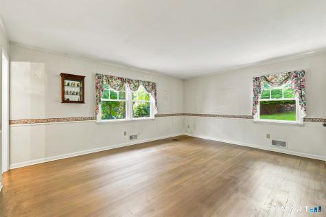 570 Burr Street Fairfield CT 06824