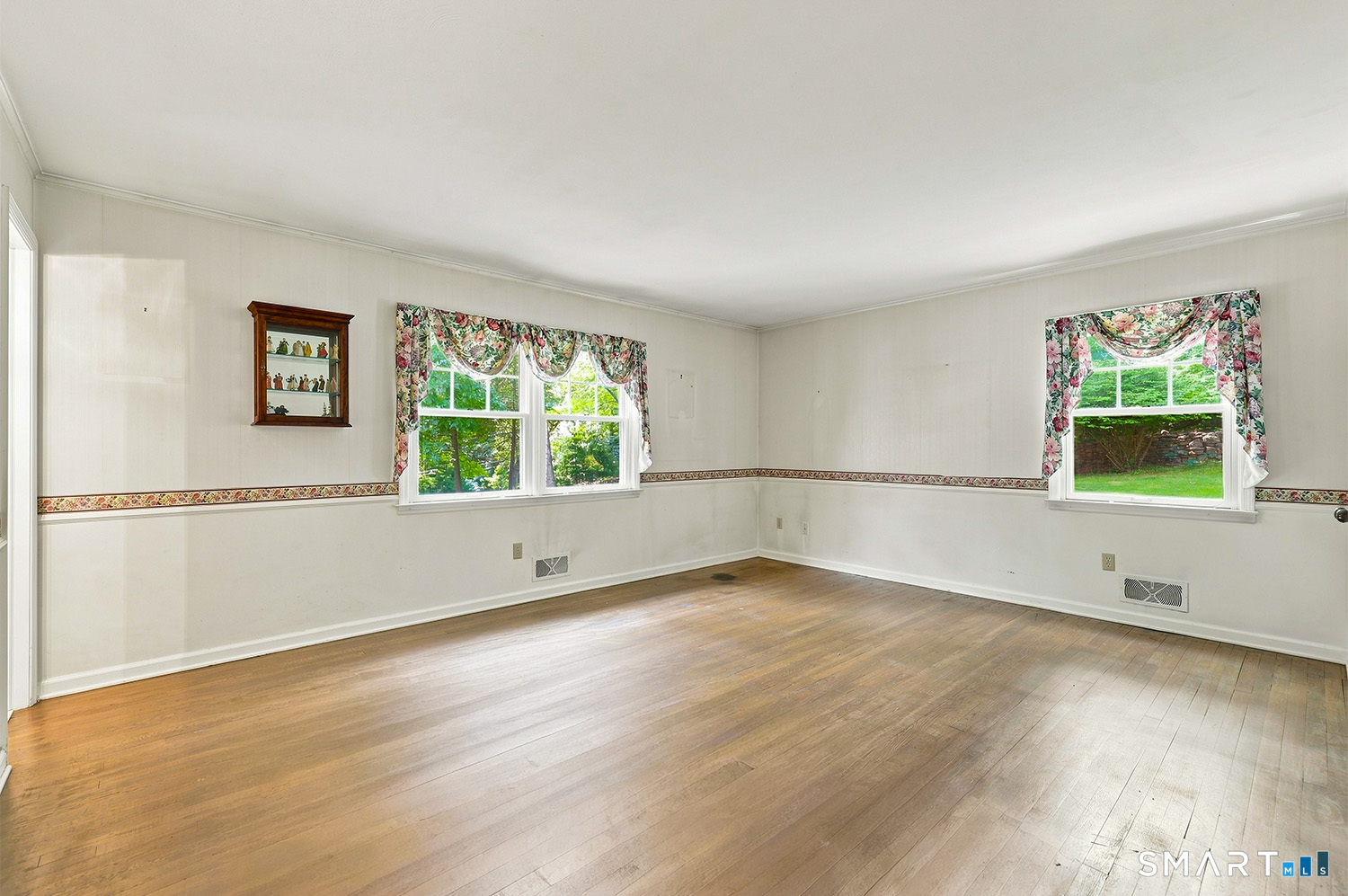 570 Burr Street Fairfield CT 06824