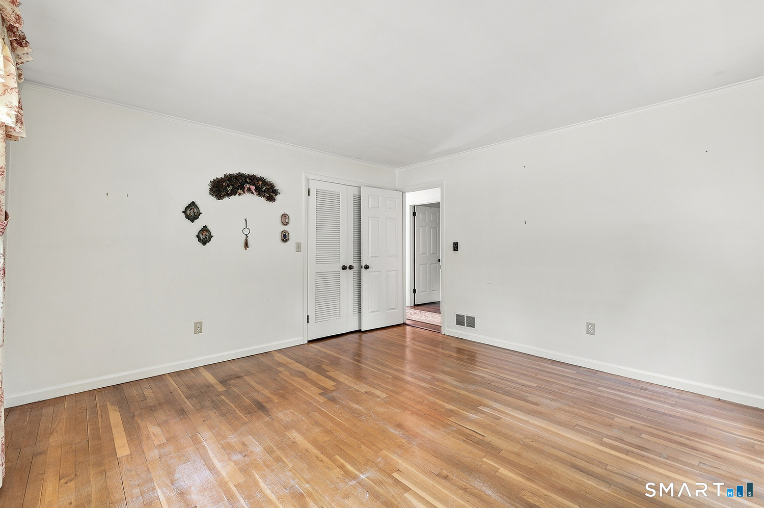 570 Burr Street Fairfield CT 06824